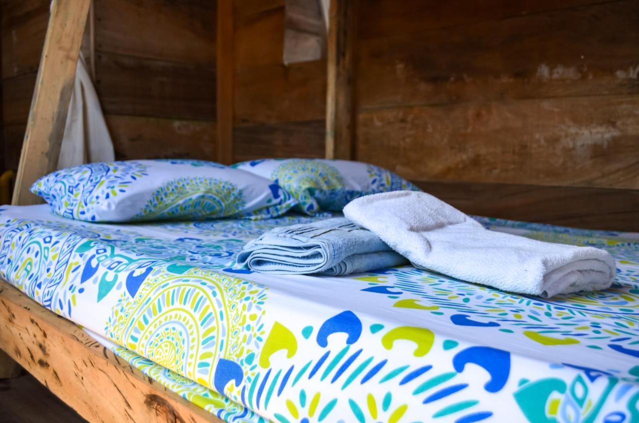 Hostal Velero Relax Guachaca エクステリア 写真