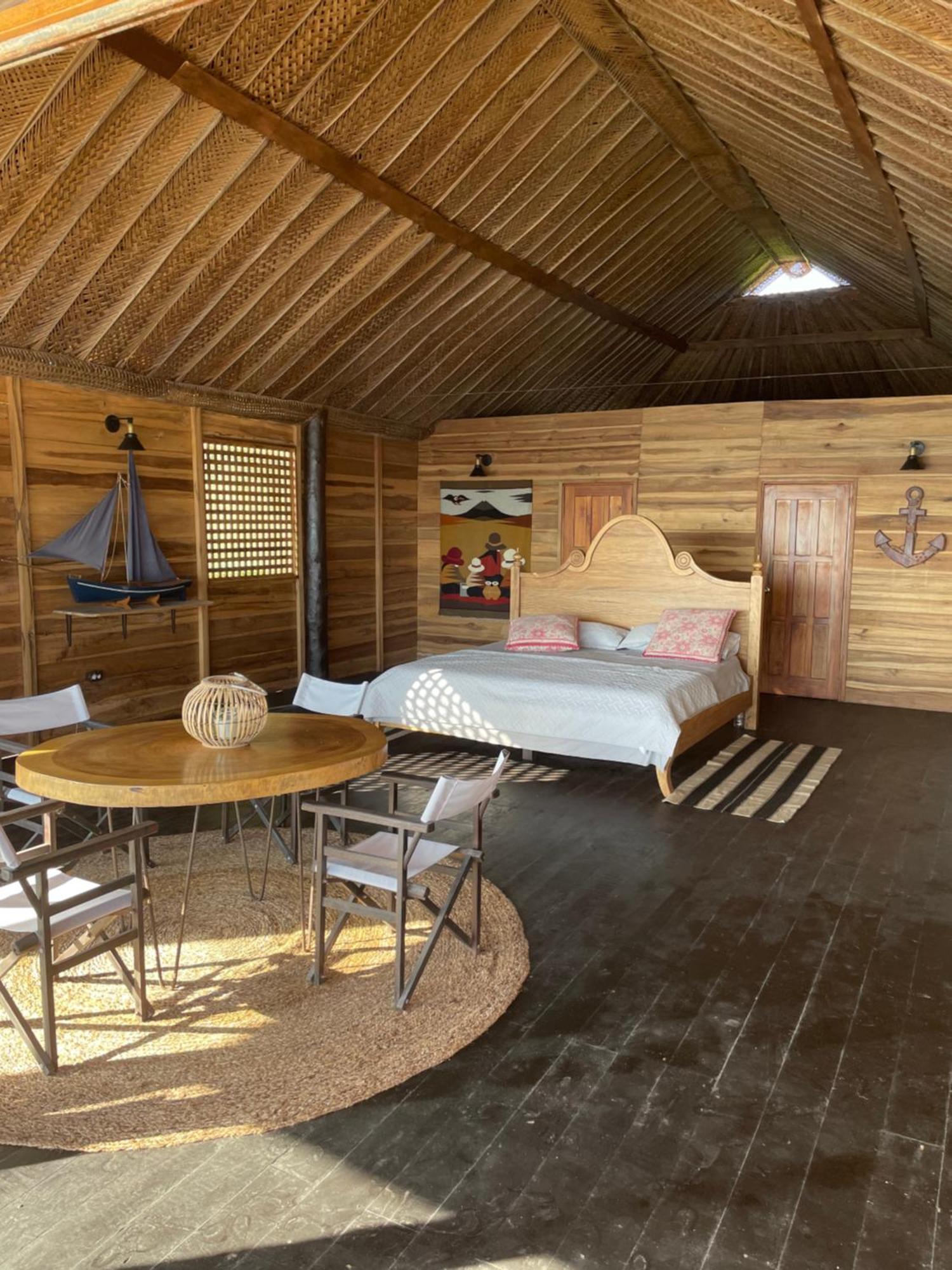 Hostal Velero Relax Guachaca エクステリア 写真