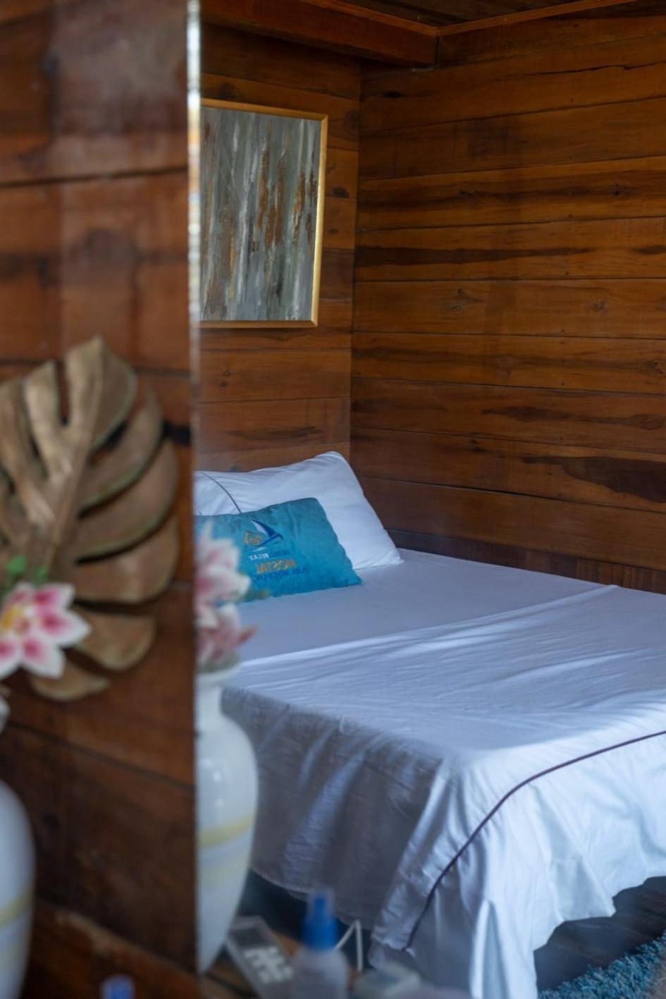 Hostal Velero Relax Guachaca エクステリア 写真