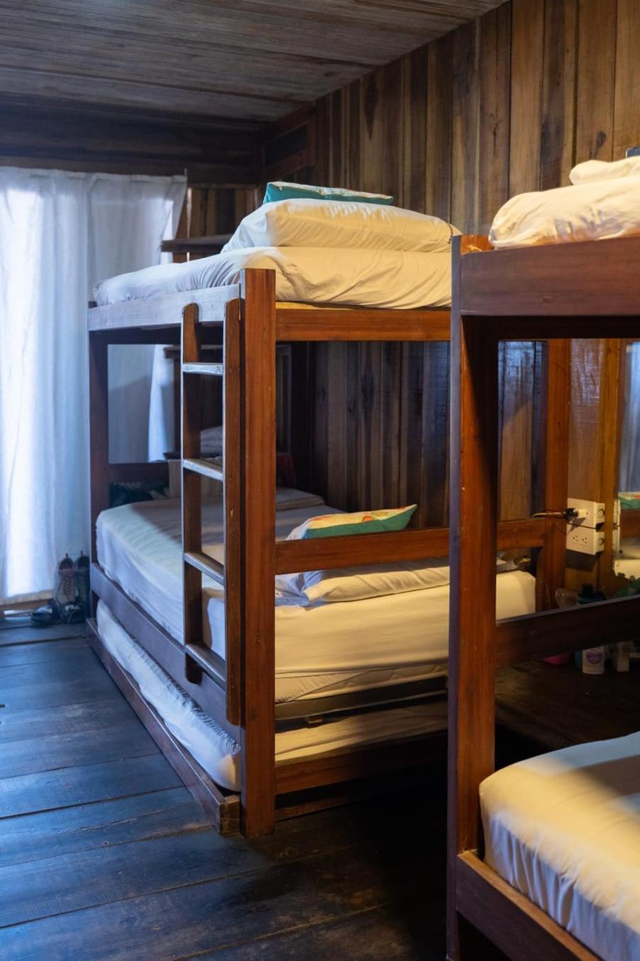 Hostal Velero Relax Guachaca エクステリア 写真