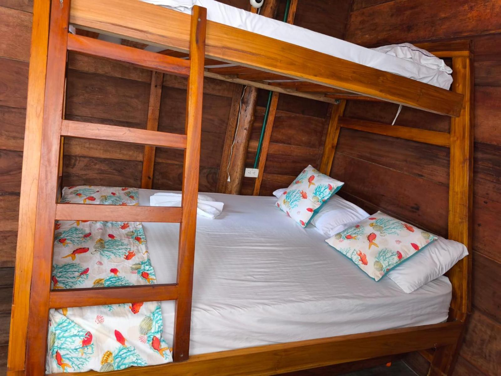 Hostal Velero Relax Guachaca エクステリア 写真